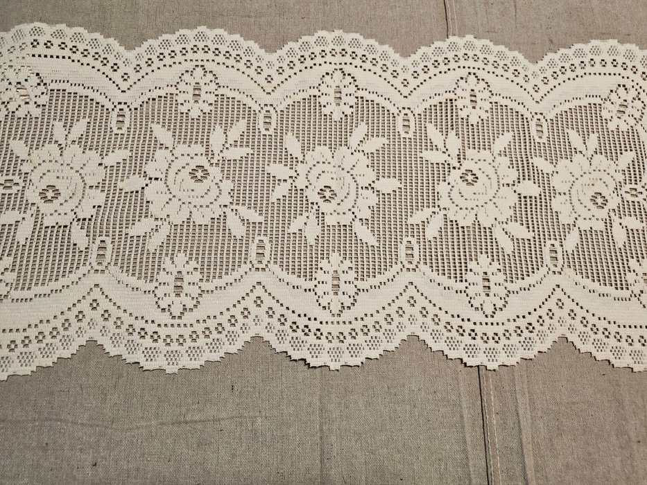 Great bay lace  Vic. Rose 16x33  new old stock from 2001/same price less 20%, Antiques, David's Antiques and Oddities