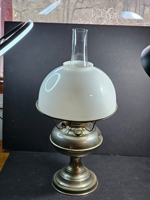 Rayo lamp Original shape and chimney with rayo water mark ( non electrified)