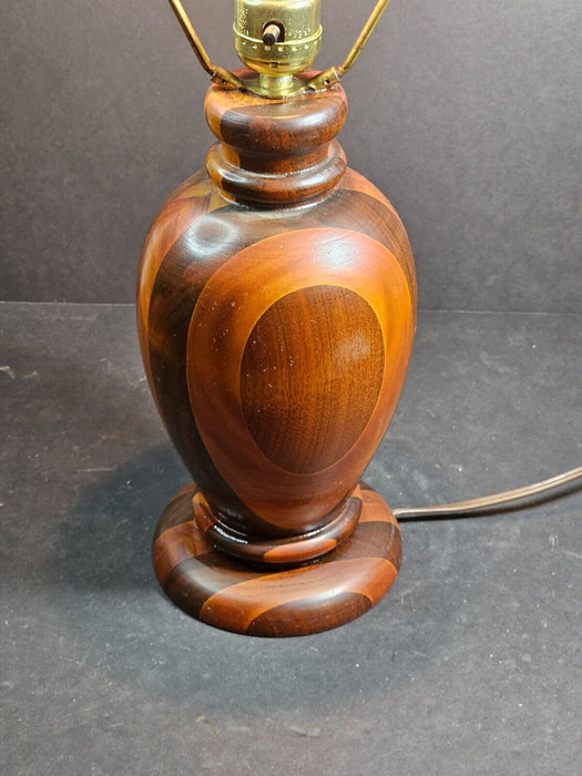 Beautiful wood Turned 1950s lamp needs shade 21" to top of shade, 6 " wide, Antiques, David's Antiques and Oddities