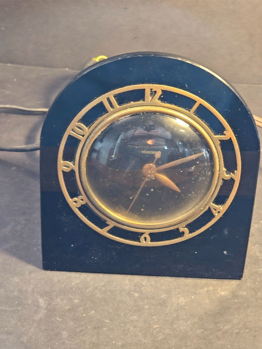 Telechron  BLACK ONYX GLASS ELECTRIC CLOCK, APPROXIMATELY 6 IN X 7 IN runs, Antiques, David's Antiques and Oddities