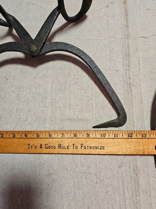 14" Ice Tongs Amish country/primitive /as found/
