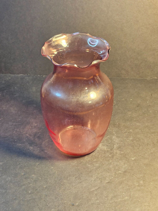 Pink glass vase 8x5 fluted edge/ wavy glass/, Antiques, David's Antiques and Oddities