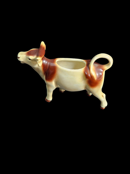 Goebel cow creamer 4.5 x7 excellent shape, Antiques, David's Antiques and Oddities