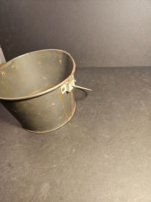 old riveted tin pail 7.5 d x  4.5 " high Nice decorative item, Antiques, David's Antiques and Oddities