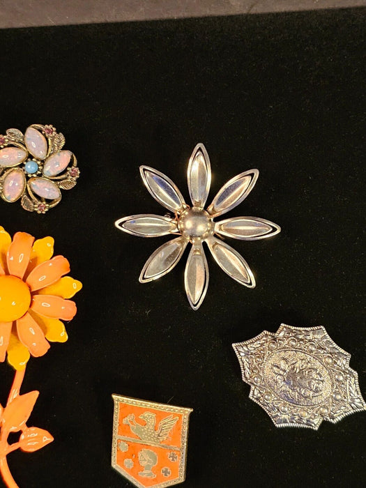 7 1950s/60s costume pins all operational/ wear collect or gift, Antiques, David's Antiques and Oddities