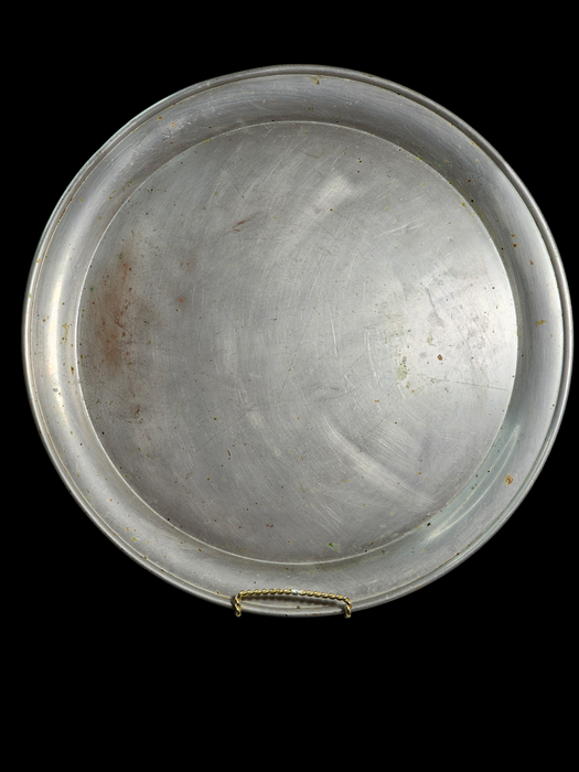 Pewter tray lander's frary and clark 1940s 14 " diameter