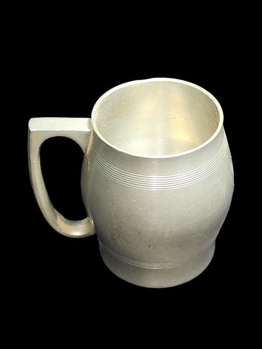 Pewter Barrel style mug 45.x4 20 ounces Made in England, David's Antiques and Oddities