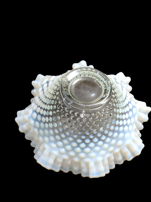 Bowel hobnail clear to weight 9 " wide 4 " high gorges, David's Antiques and Oddities
