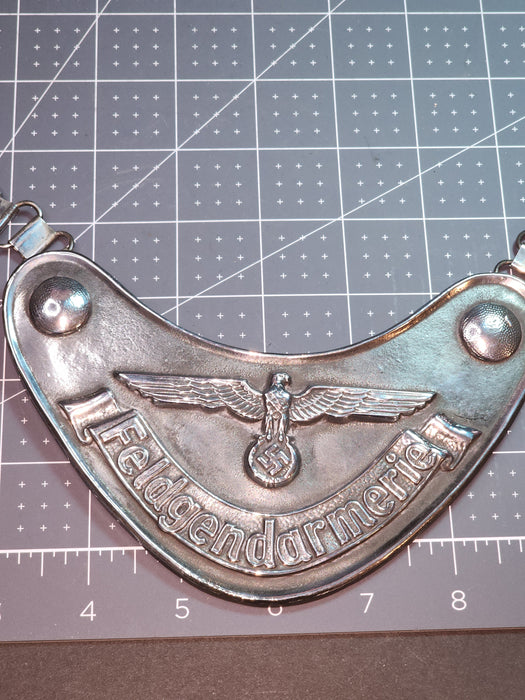 Heer Feldgendarmerie Police Gorget