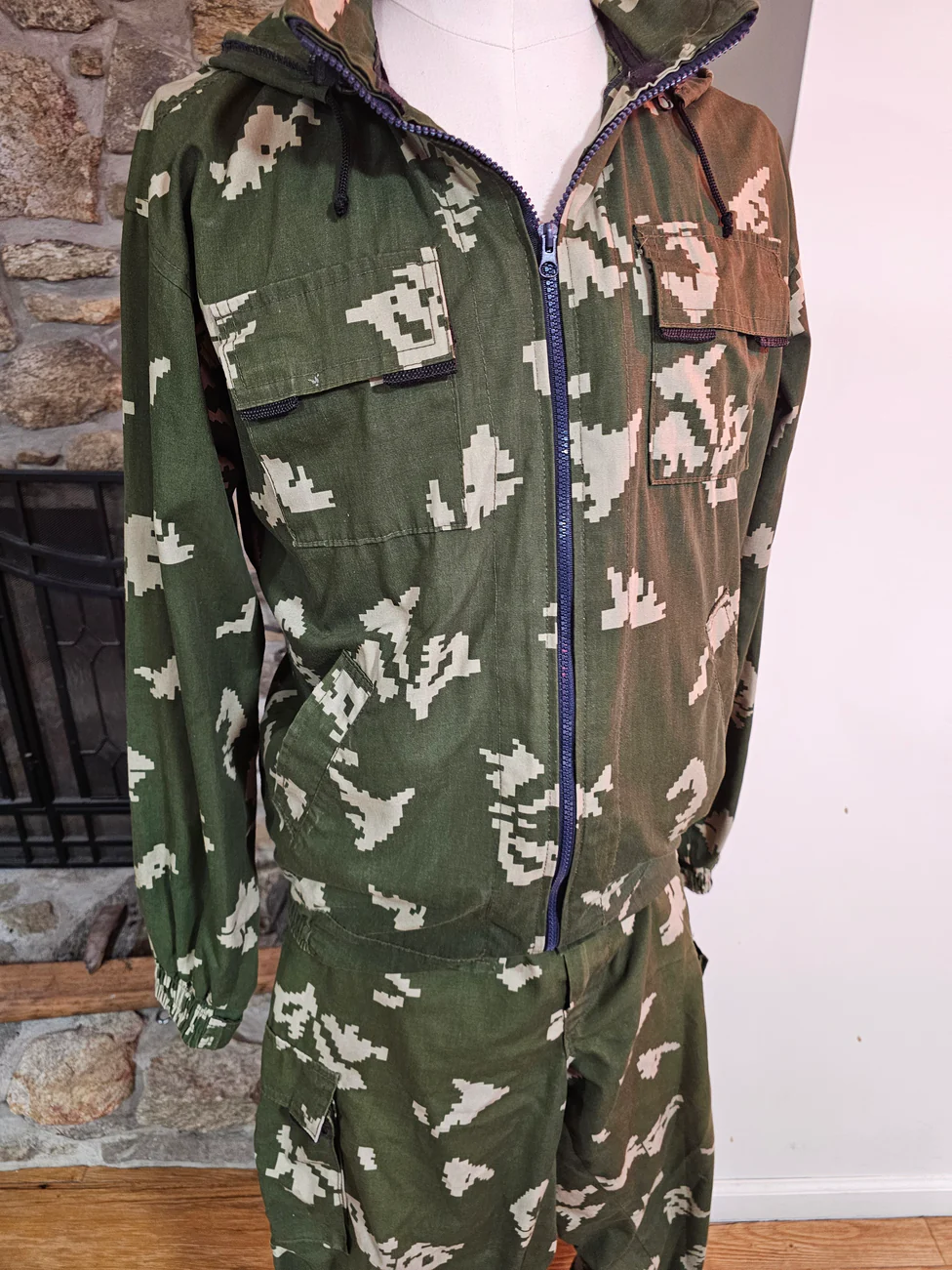 Ukraine War Russian uniform KZS Berezka Russia VDV