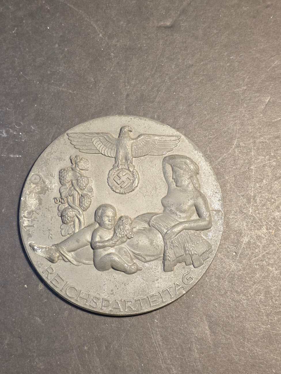 N.S. KAMPFSPIELE 1939 ZWEITER PLATZ This translates to: National Socialist (Nazi) Combat Games 1939 Second Place