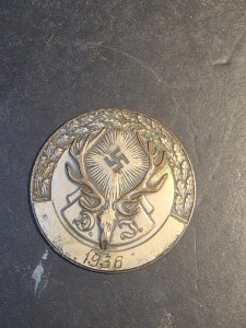 Deutsches Jägerschaft (German Hunting Association) badge. 3 †diameter