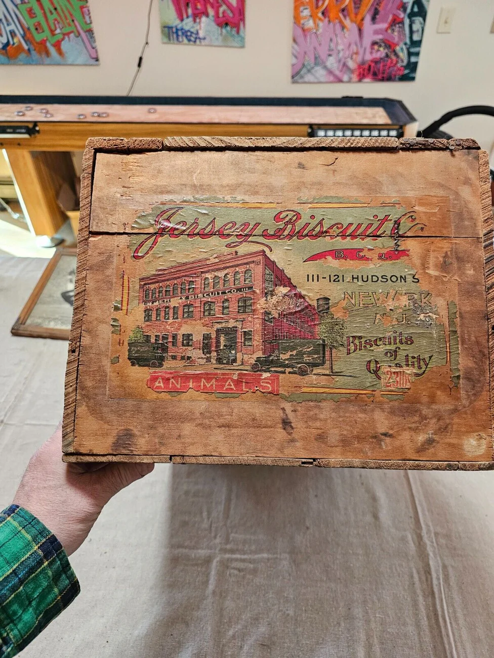 Jersey Biscuits shipping crate 22Lx14Wx11H wood construction great imagraphy