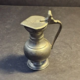 Pewter syrup/1926/ hallmarked/ 4.5'/ 14oz/ great form