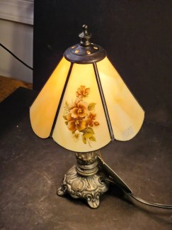 Tiffany style new old stock 1980s By Meyda 13 " with tags Dresser Light