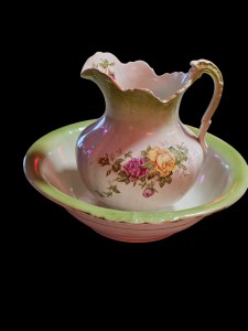 Buffalo pottery pitcher and bowl 17.5" across bowl 11.5" pitcher perfect