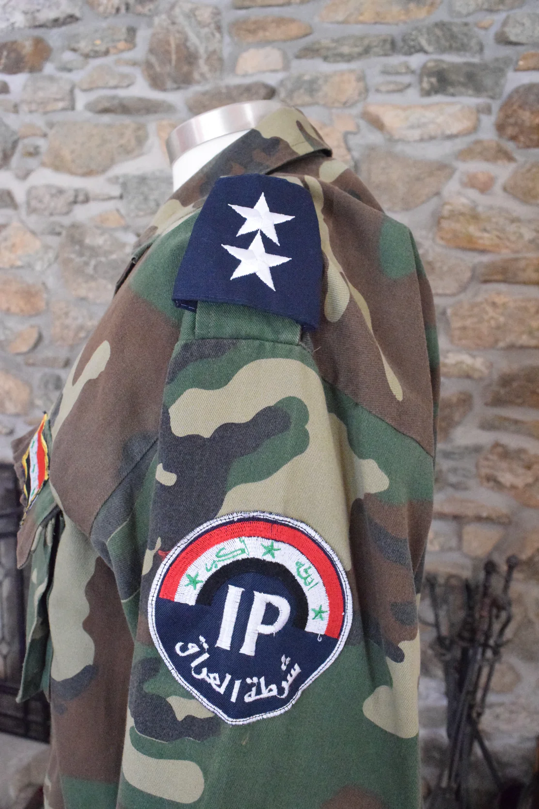 RARE Iraqi Police Camouflage BDU Coat with Patches Size XL - Image 3