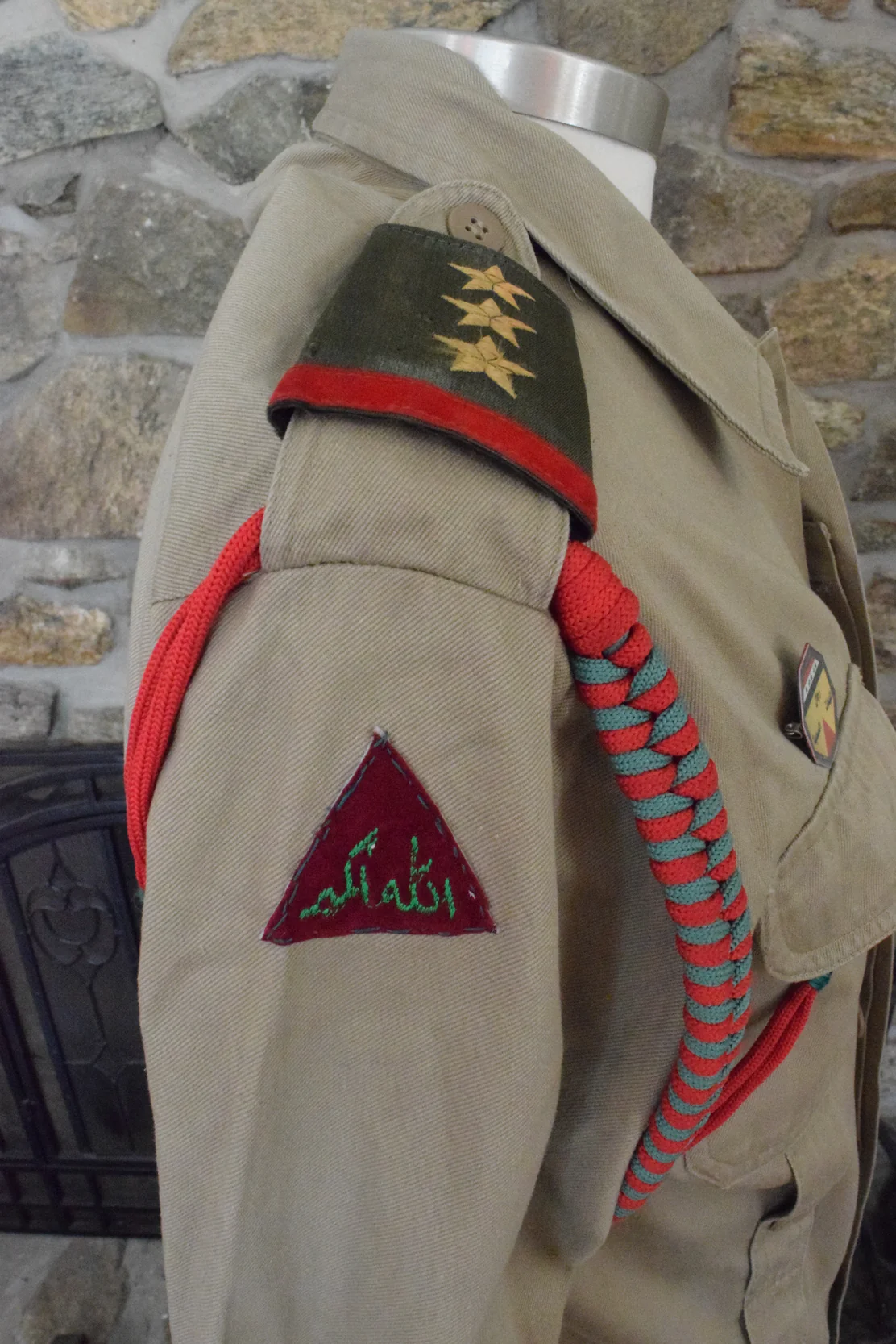 Iraq-Vintage Iraqi Republicans Guards Staff Captain Tan Uniform - Image 4