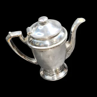 Manger Hotel 1930 6.5 inches high 7 inches wide Spout to Handle 30 oz