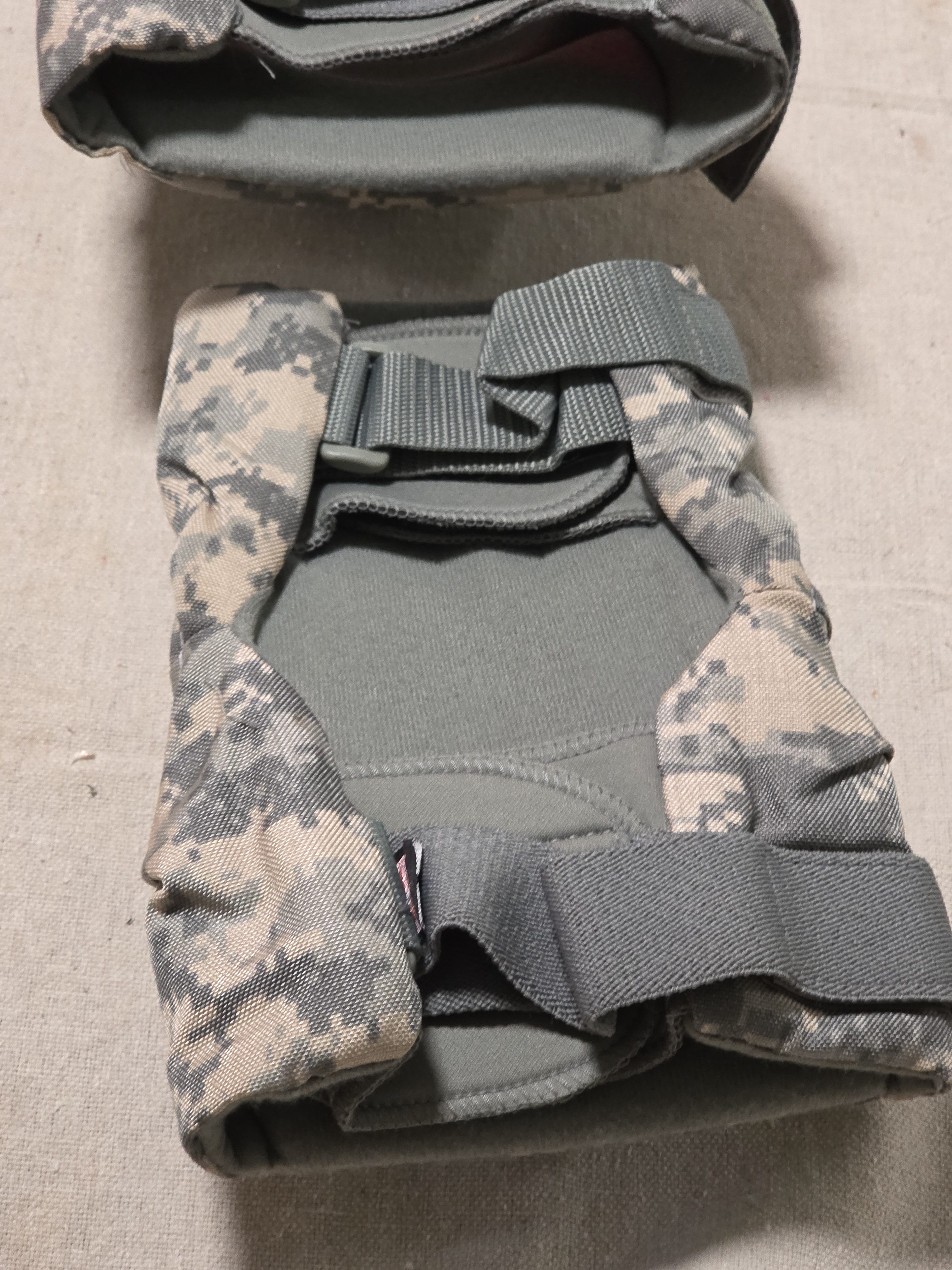 Pantalon US ECWCS Army UCP ACU Digital - Taille Large - Tenue Temps Froid Humide NEUF